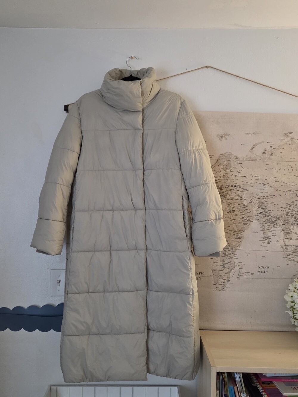 Banana Republic Beige Puffer Coat